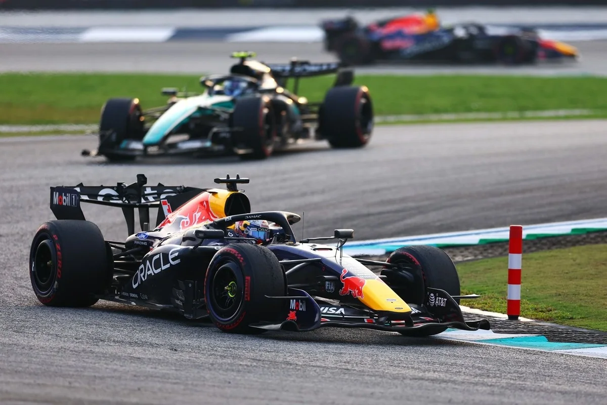 Макс Ферстаппен принёс Red Bull первую победу сезона в Малайзии