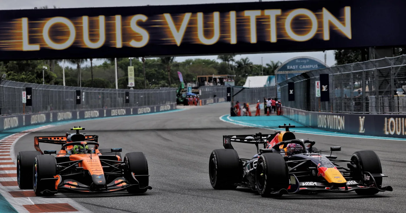 McLaren планирует выпустить обновления в последних трёх гонках на фоне рывка Red Bull