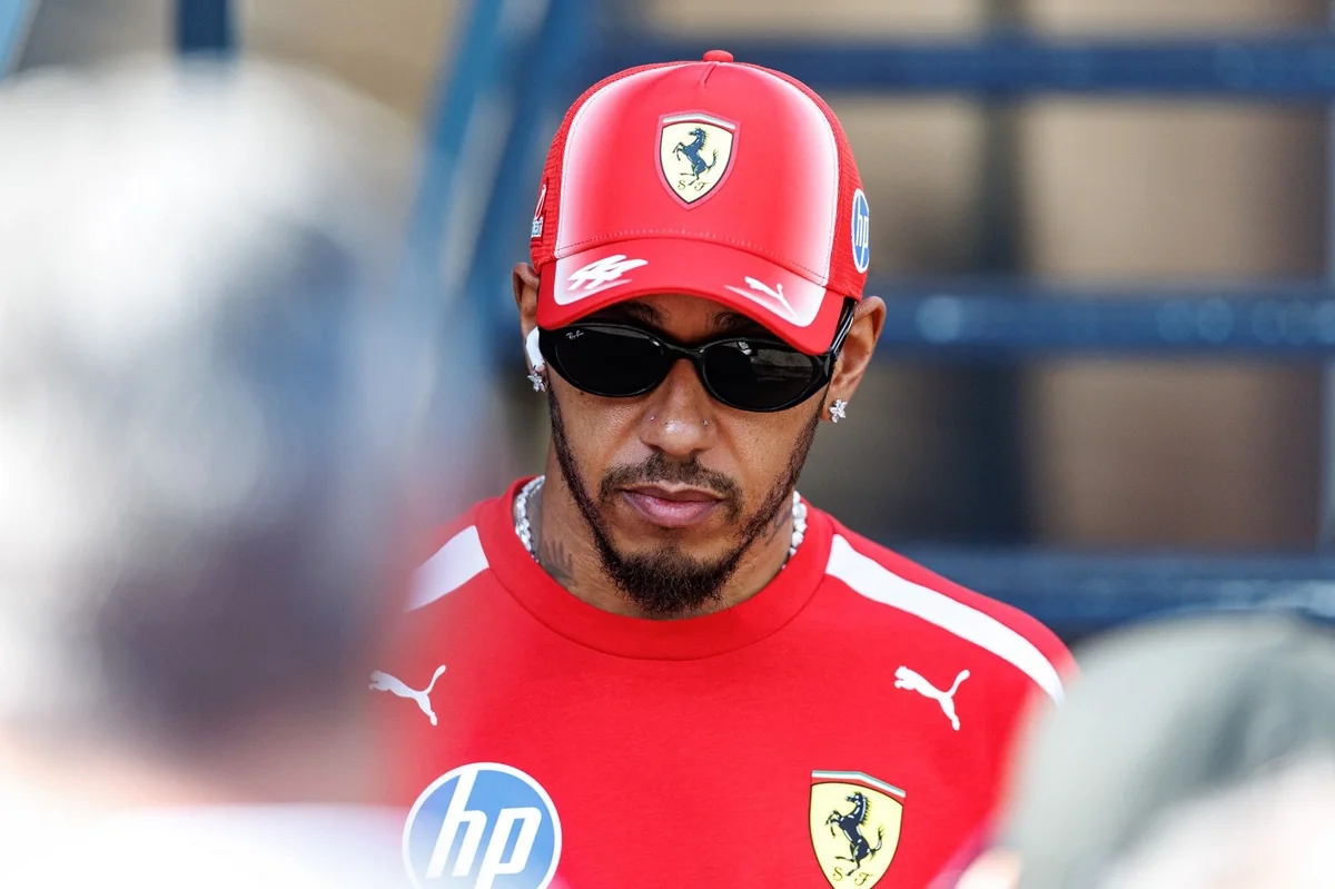 Хэмилтон выступил против сокращения дистанции гонок F1