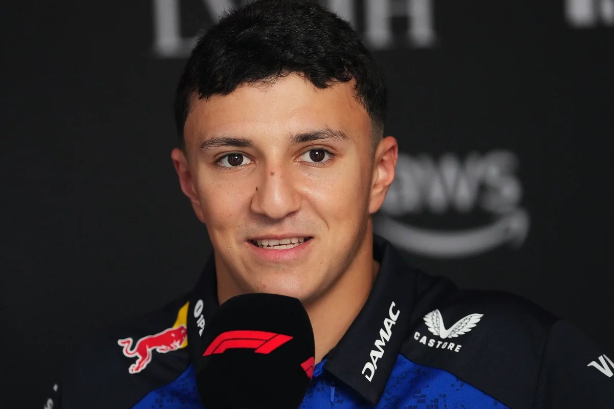 Red Bull сохранила Isack Hadjar в составе на сезон-2027