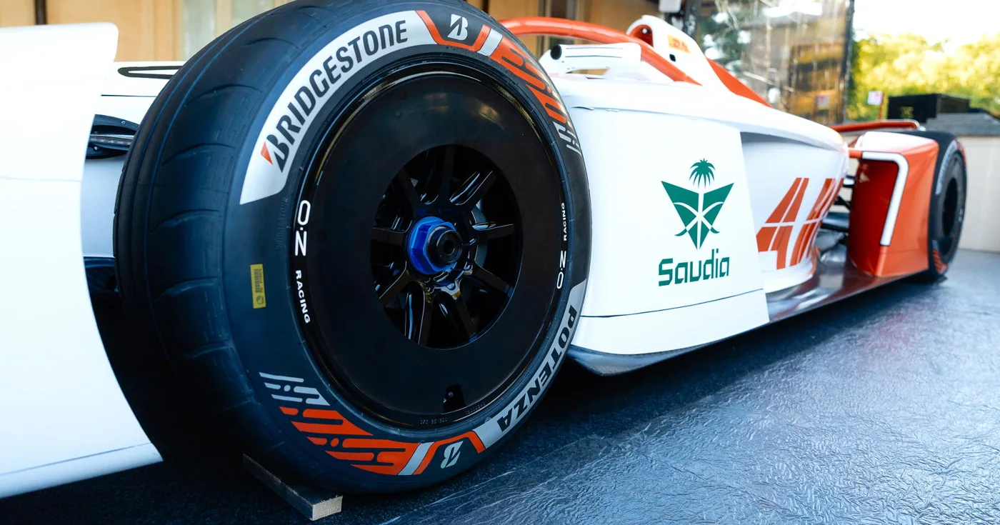 Bridgestone станет единственным поставщиком шин Formula E и нацелилась вернуть лидерство